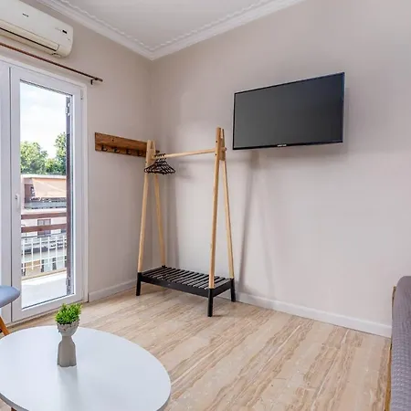 Luna Solari Apartment Mantouki